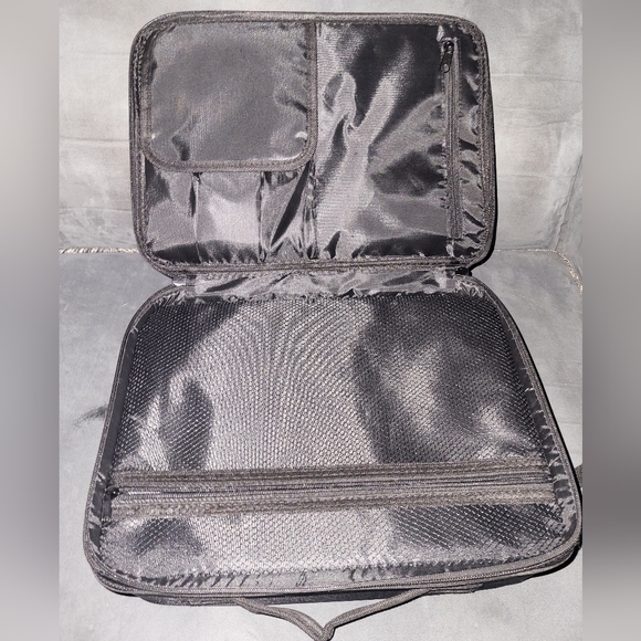 Storage Case/Make Up Case - Picture 5 of 6